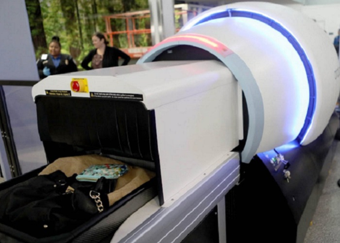 May-soi-hanh-ly-san-bay-co-the-gay-nguy-hiem-cho-do-dien-tu-chua-phim-anh-cua-ban